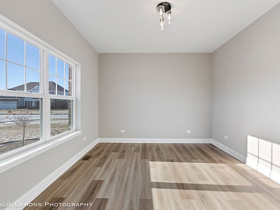 3rd image of 2261 Cryder Ct