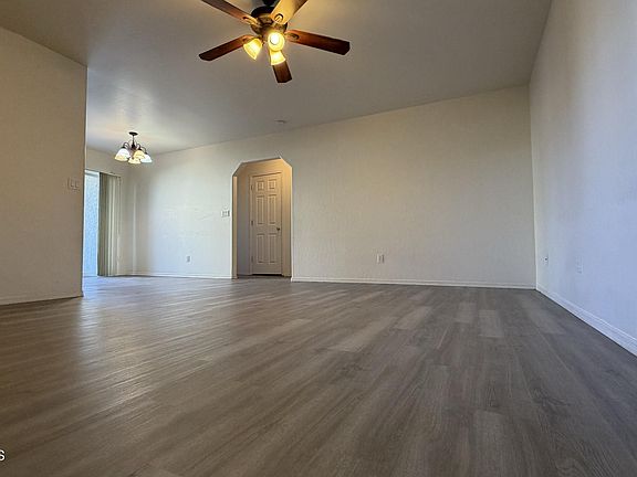 5th image of 3101 N Corrine Dr APT 1