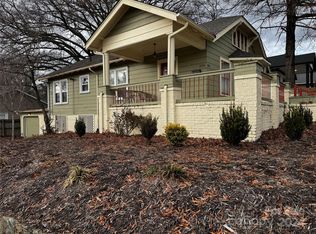 526 Mulberry St SW, Lenoir, NC 28645