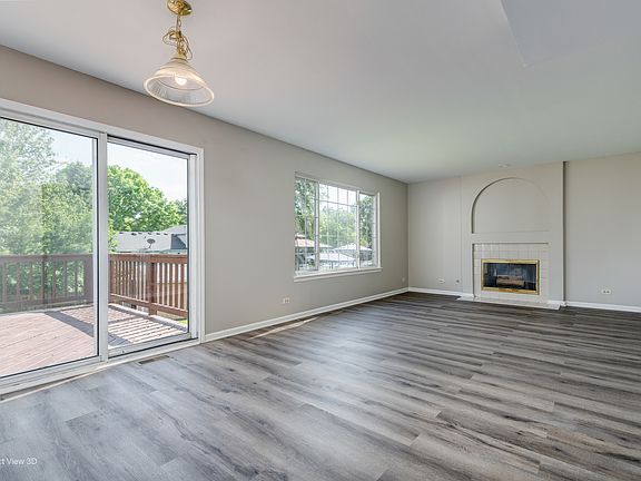 3rd image of 448 Bourbon Ln