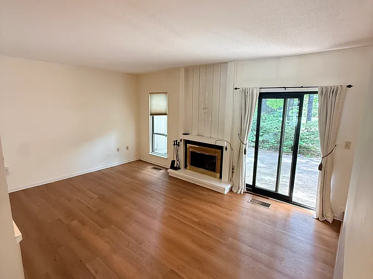 22 Sycamore Ln #22 — Photo 3