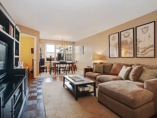 Sold by Citi Habitats | media 18