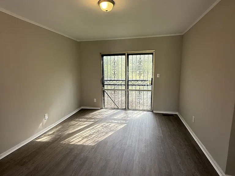 629 Lanett Ave — Photo 6