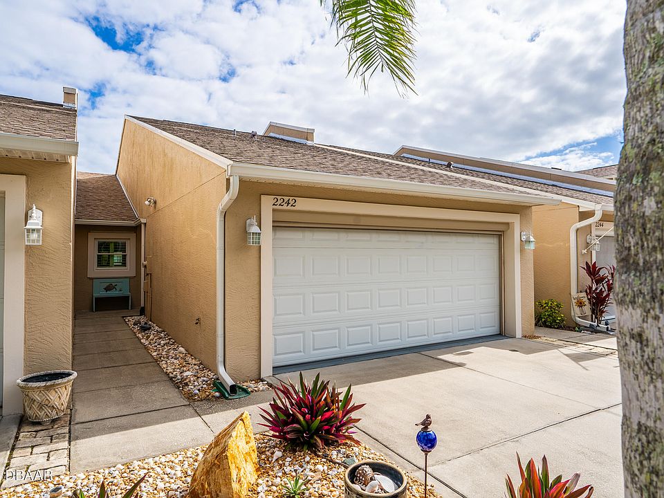 1st image of 2242 Hawks Cove Cir