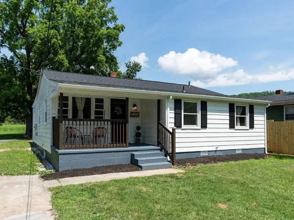 1345 10th St, Waynesboro, VA 22980