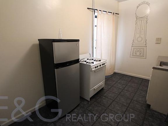 3rd image of 40 W 127th St APT 6