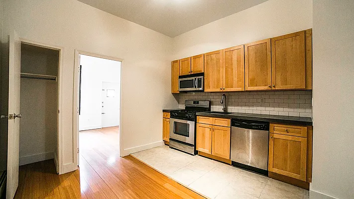 Rented by Nooklyn NYC LLC | media 2