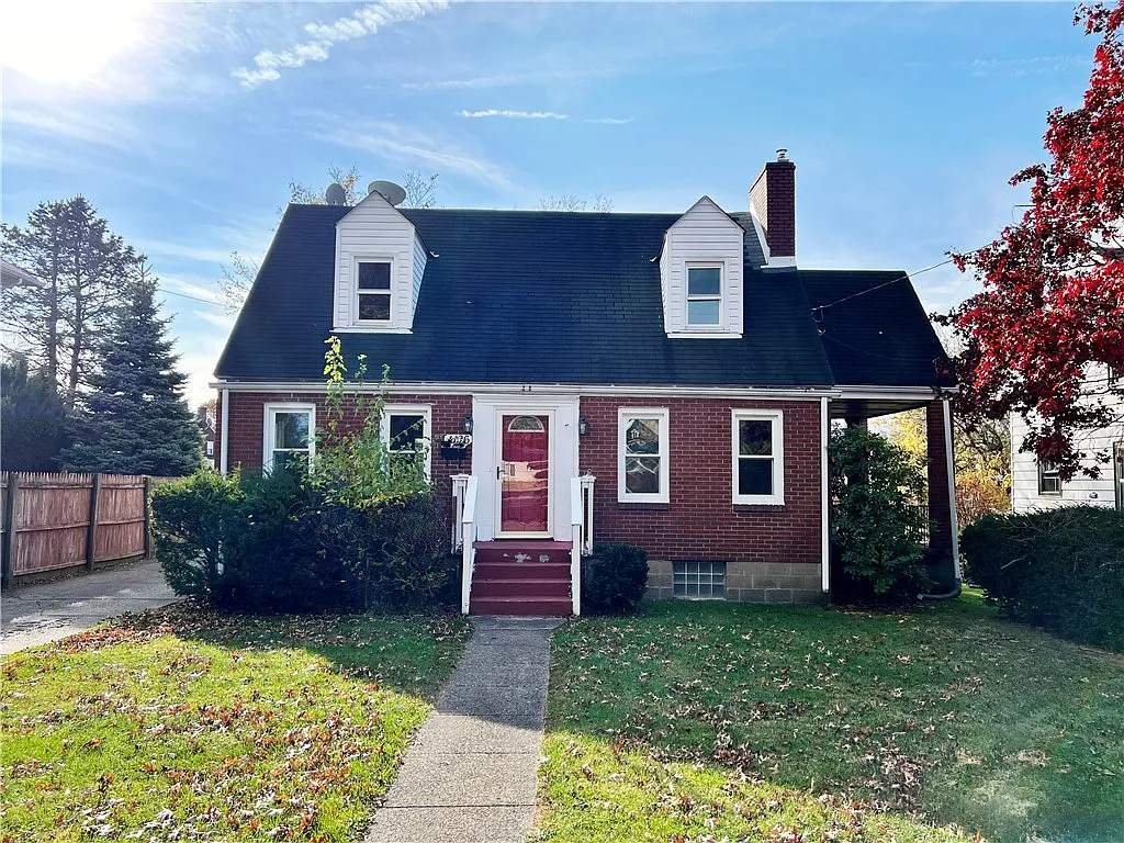 1406 Elliott St photo 1