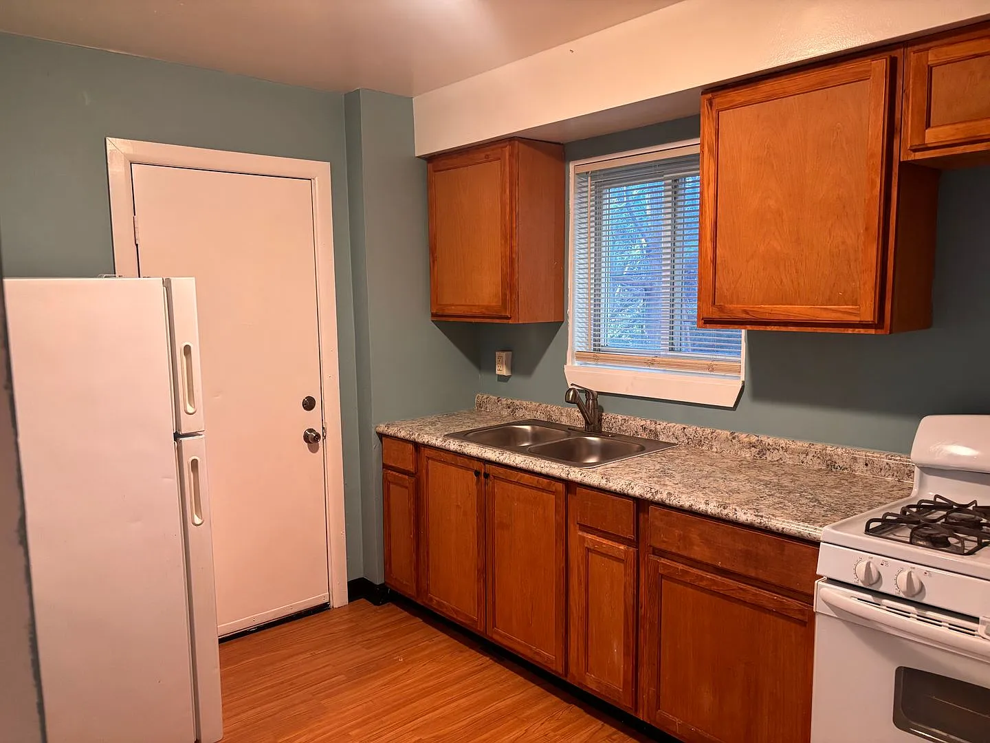 105 Solon Rd — Photo 4