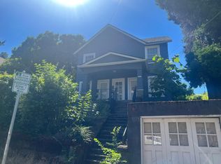 3915 S Corbett Ave #3, Portland, OR 97239