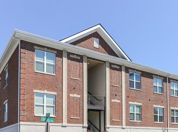 1st image of 214 Louise Ave APT 210