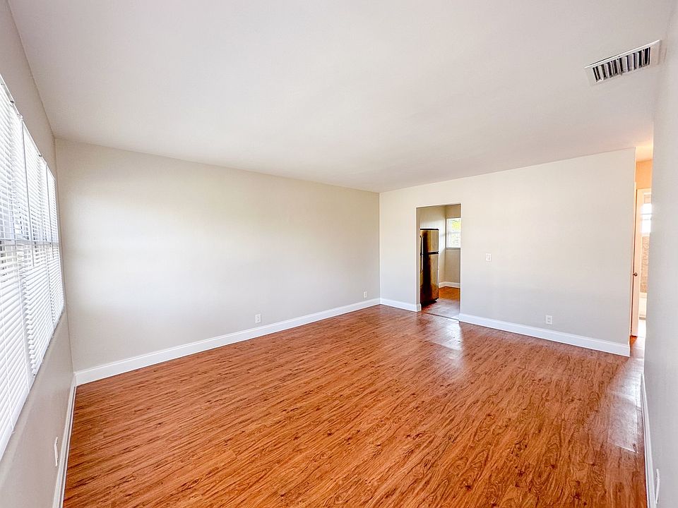 1st image of 821 3rd St #11009995