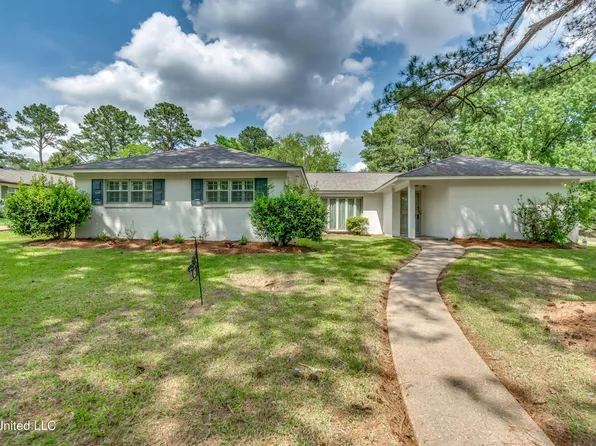 15 Cedar Cv, Brandon, MS 39042