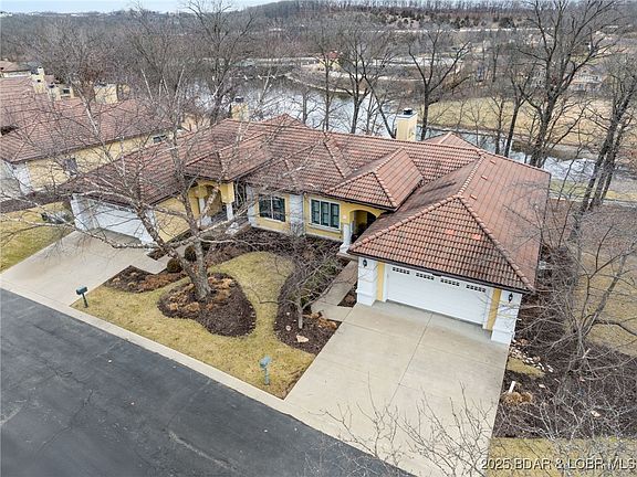 2nd image of 50 Southshore Ct
