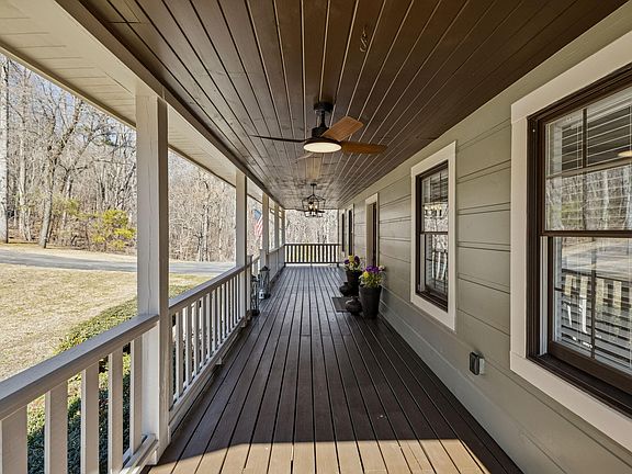 5th image of 1854 Powder Springs Cir