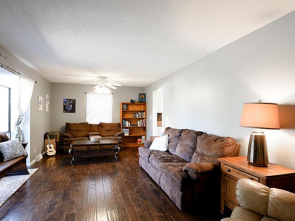 3rd image of 2720 Shagbark Cir
