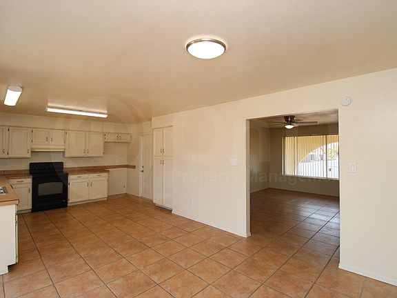4th image of 4215 E Alta Vista Rd