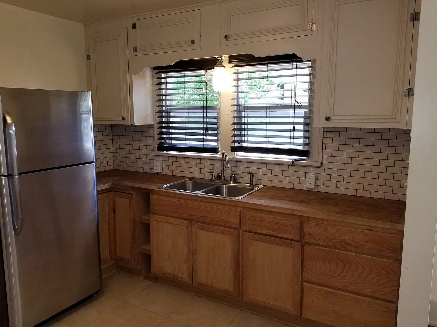 1212 East 19th Street — Photo 2