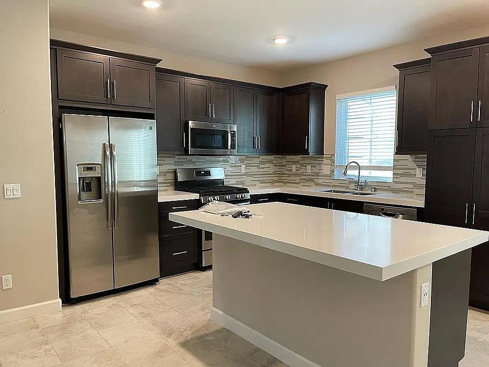 1st image of 11009 Logan Way