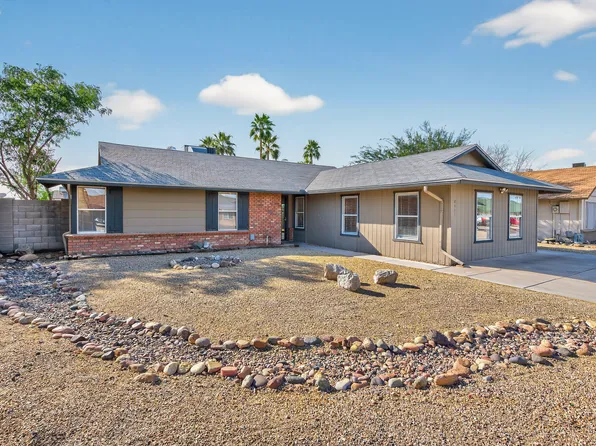 6111 W Mauna Loa Ln, Glendale, AZ 85306