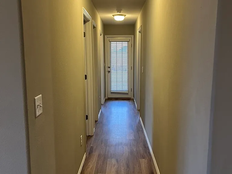 3301 SW Windrift Ave #1 — Photo 4