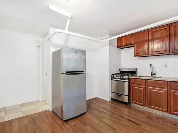 315 Lewis Avenue image 1 of 6
