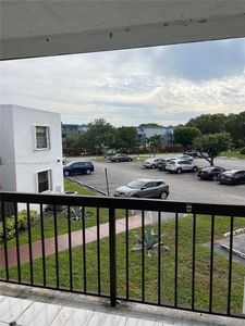 9419 Fontainebleau Blvd APT 213, Miami, FL, 33172