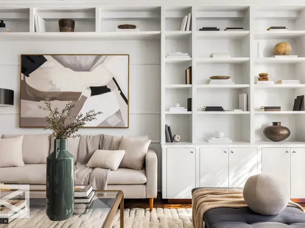 300 Central Park West image 16 of 20