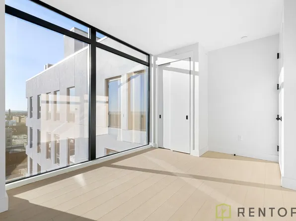 1634 Flatbush Avenue image 5 of 23