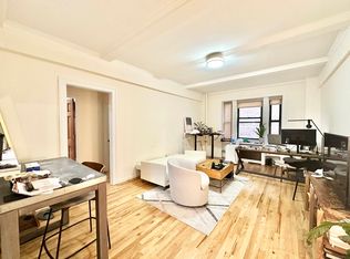 106 W 69th St APT 2D, New York, NY 10023