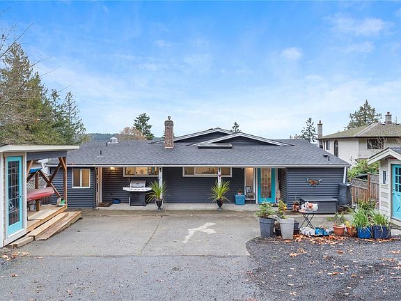 2nd image of 7896 Lantzville Rd