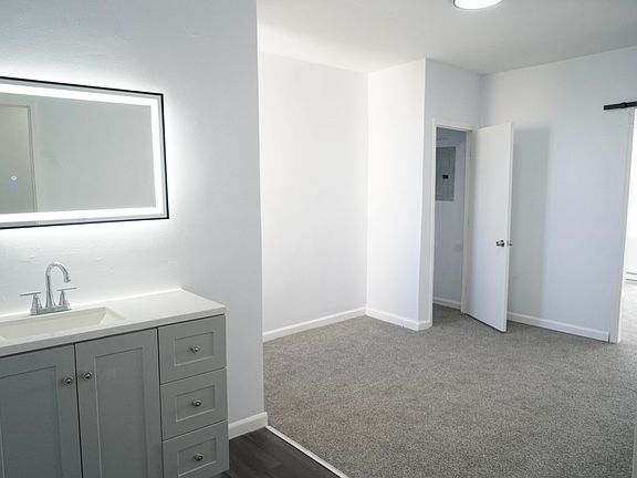 5th image of 2025 N 32nd St #1