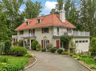 55 Pine Rd, Briarcliff Manor, NY 10510