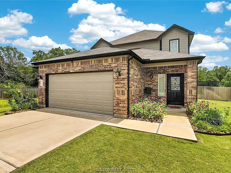 4718 Milagro Loop — Photo 2