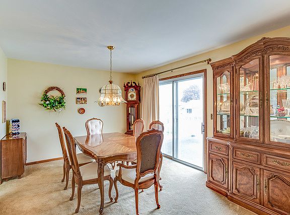 5th image of 1658 Nebraska Dr