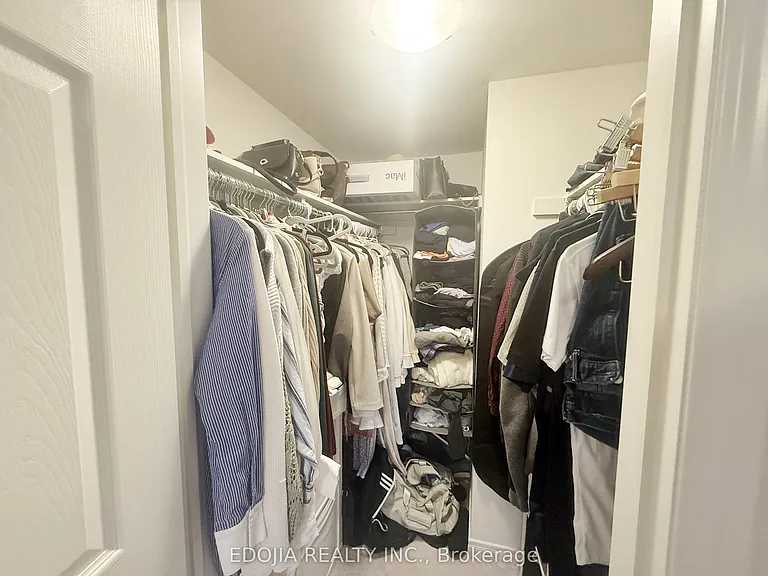 20 Woodstream Dr #3 — Photo 15