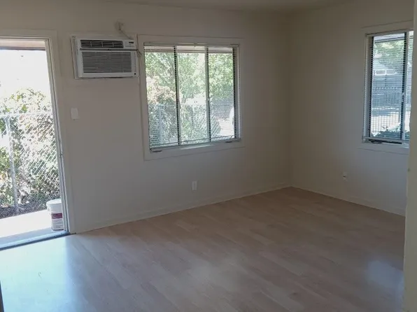 1455 Lochbrae Rd APT 19, Sacramento, CA 95815