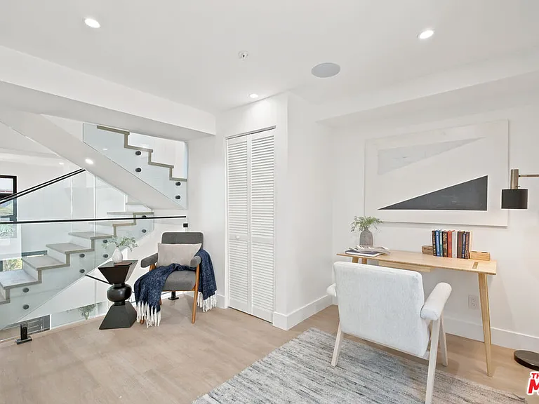 1159 N Formosa Ave #4 — Photo 7