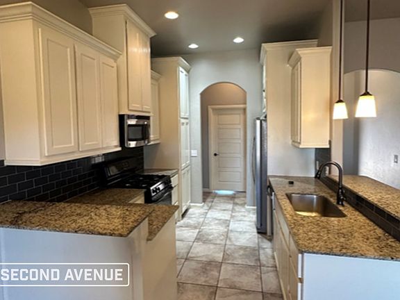 2nd image of 8709 SW 37th St