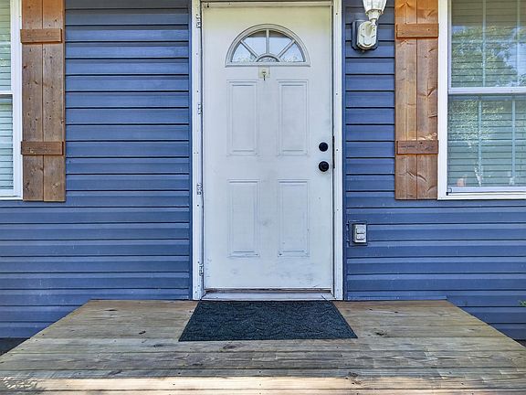 5th image of 304 Preston St