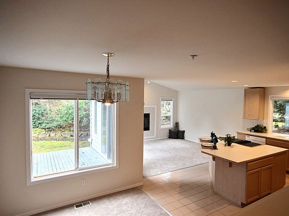 3rd image of 25414 213th Pl SE Unit 14