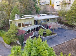 6660 SW Parkhill Dr, Portland, OR