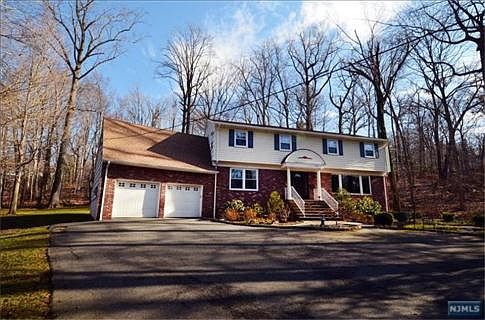 East Hill Center Hall Colonial