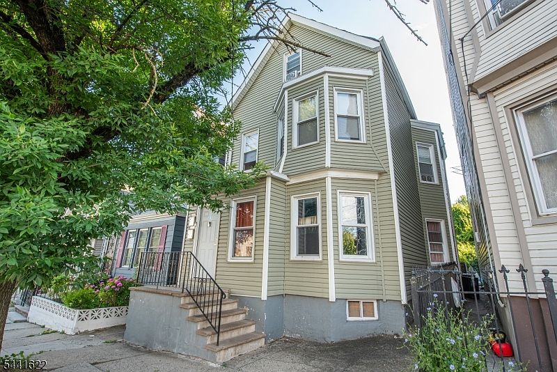 1st image of 83 Winans Ave