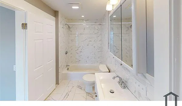 5 bed, 2036 sqft, $4,200 — Photo 4