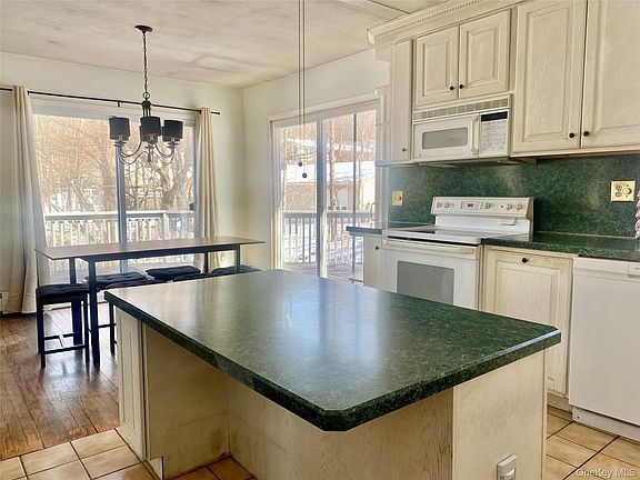 2nd image of 182 Downing Road