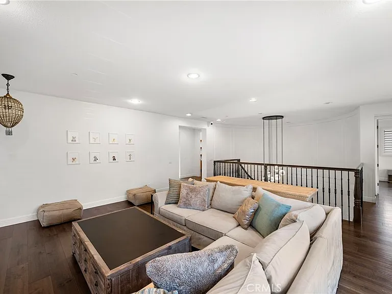 106 Orchid Ter — Photo 17