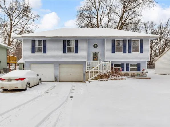 612 Russell St, Lathrop, MO 64465