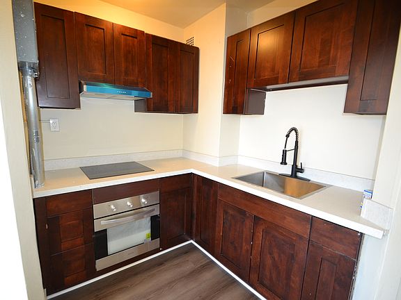 3rd image of 1562 E Olive Way APT 506