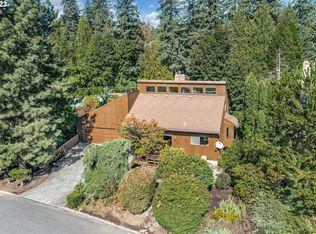 3809 SW 52nd Pl, Portland, OR 97221